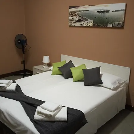 בית הארחה Venice Time 90 3*